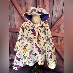 Adorable Hooded Car Seat Poncho